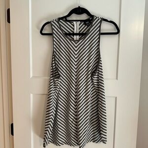 Mossimo XXL Cream/Olive Striped Sleeveless Top